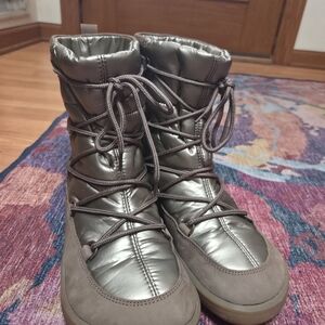 Women's Barefoot Champagne Snow Boots